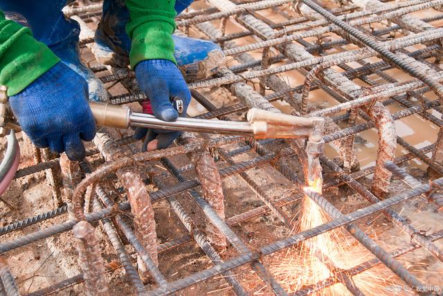 汽車配件安裝指南 如何正確安裝機(jī)械錨栓，確保穩(wěn)固與安全
