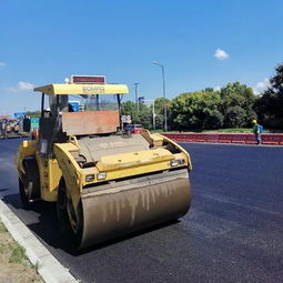 中建土木通榆路快速通道項目瀝青中面層首件施工告捷，土石方工程奠定堅實基礎